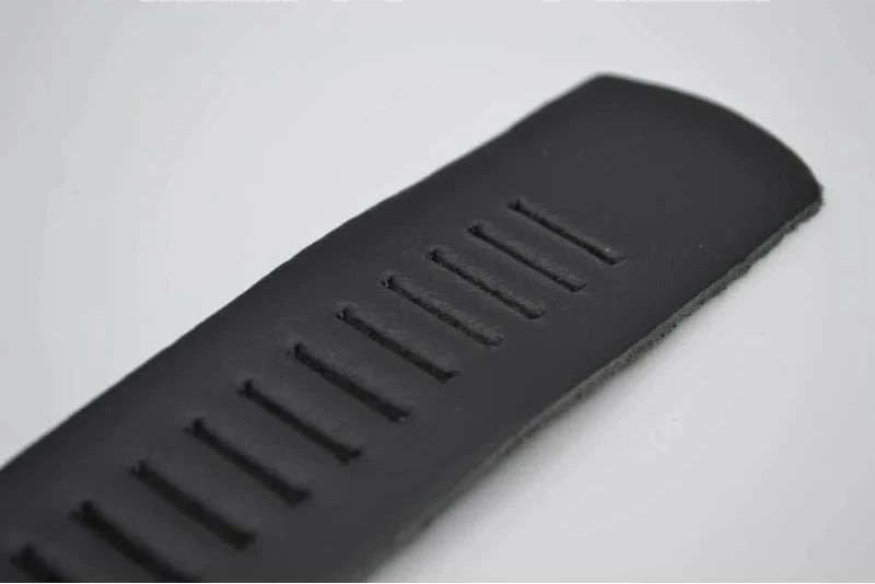 SPLIT LEREN RIEM 40mm ZWARTE PERFORATIE RIEM VERKOOPPRIJS: 29,95,-