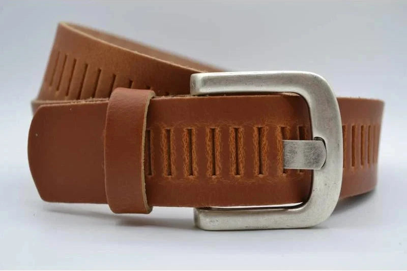 SPLIT LEREN RIEM 40mm COGNAC PERFORATIE RIEM VERKOOPPRIJS: 29,95,-