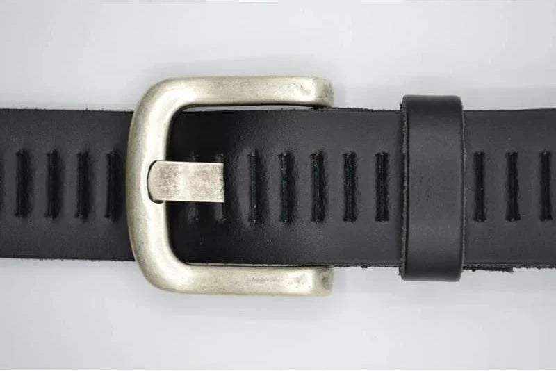 SPLIT LEREN RIEM 40mm ZWARTE PERFORATIE RIEM VERKOOPPRIJS: 29,95,-