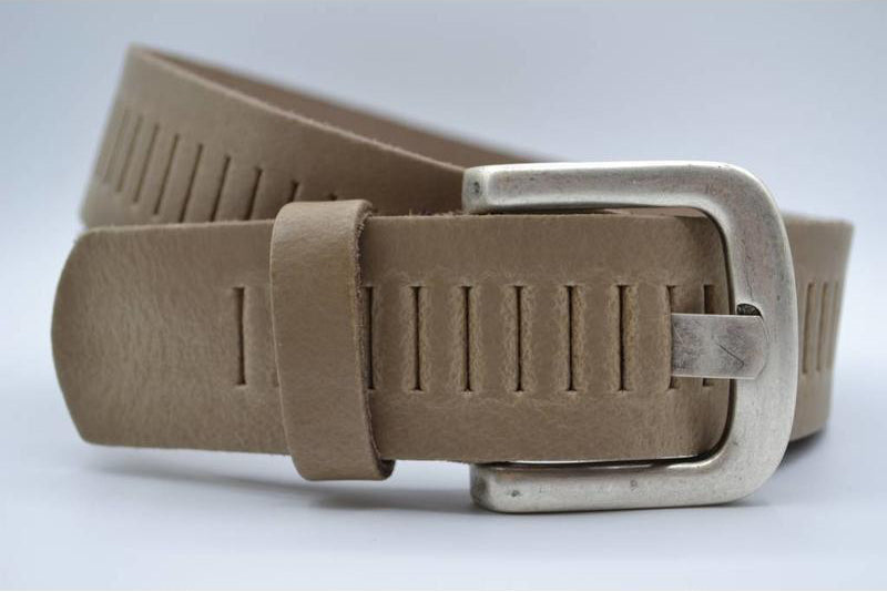 SPLIT LEREN RIEM 40mm TAUPE PERFORATIE RIEM VERKOOPPRIJS: 29,95,-