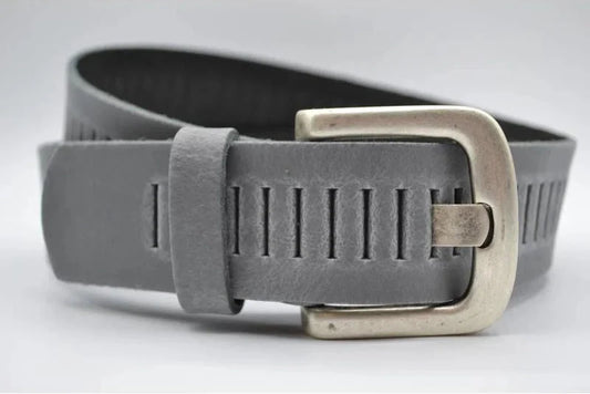SPLIT LEREN RIEM 40mm GRIJZE PERFORATIE RIEM  VERKOOPPRIJS: 29,95,-