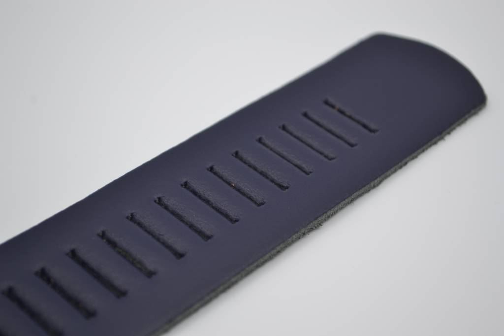 SPLIT LEREN RIEM 40mm DONKER BLAUW PERFORATIE RIEM   VERKOOPPRIJS: 29,95,-