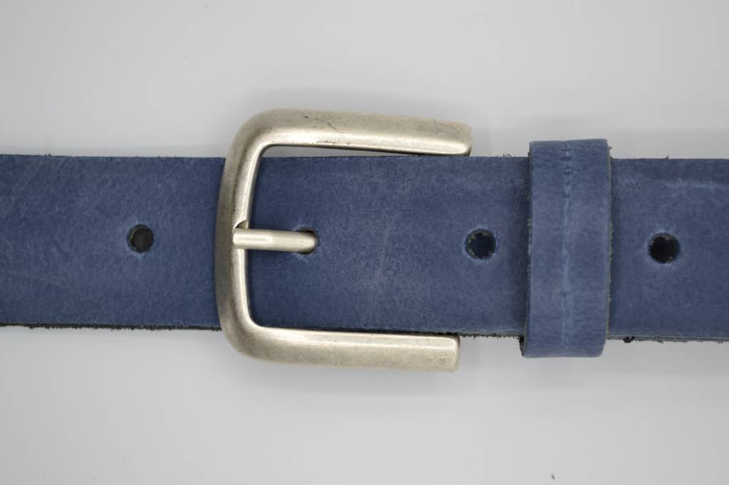 BLAUWE LEREN SPLIT RIEM 35mm VERKOOPPRIJS: 29,95,-