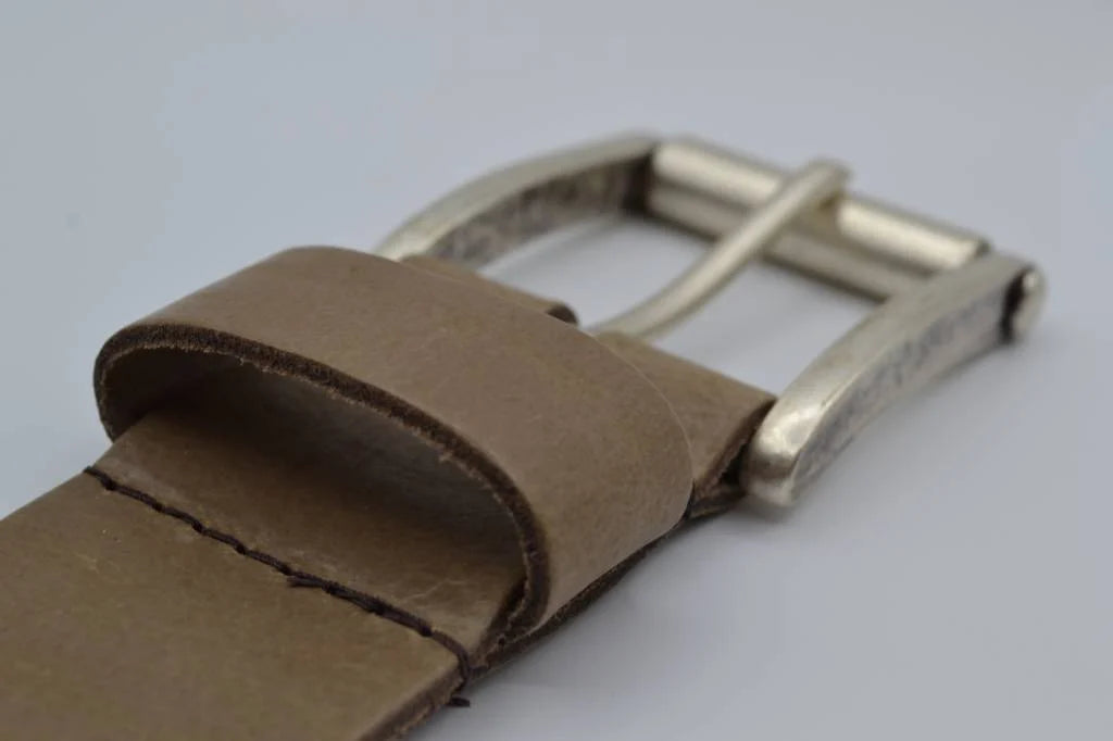 45MM BREDE TAUPE ECHT LEDEREN CASUAL RIEM VERKOOPPRIJS: 27,00,-