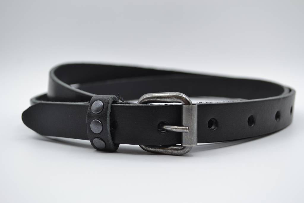 ZWARTE 20MM BREDE RIEM MET STUDS OP LUS VERKOOPPRIJS: 19,95,-
